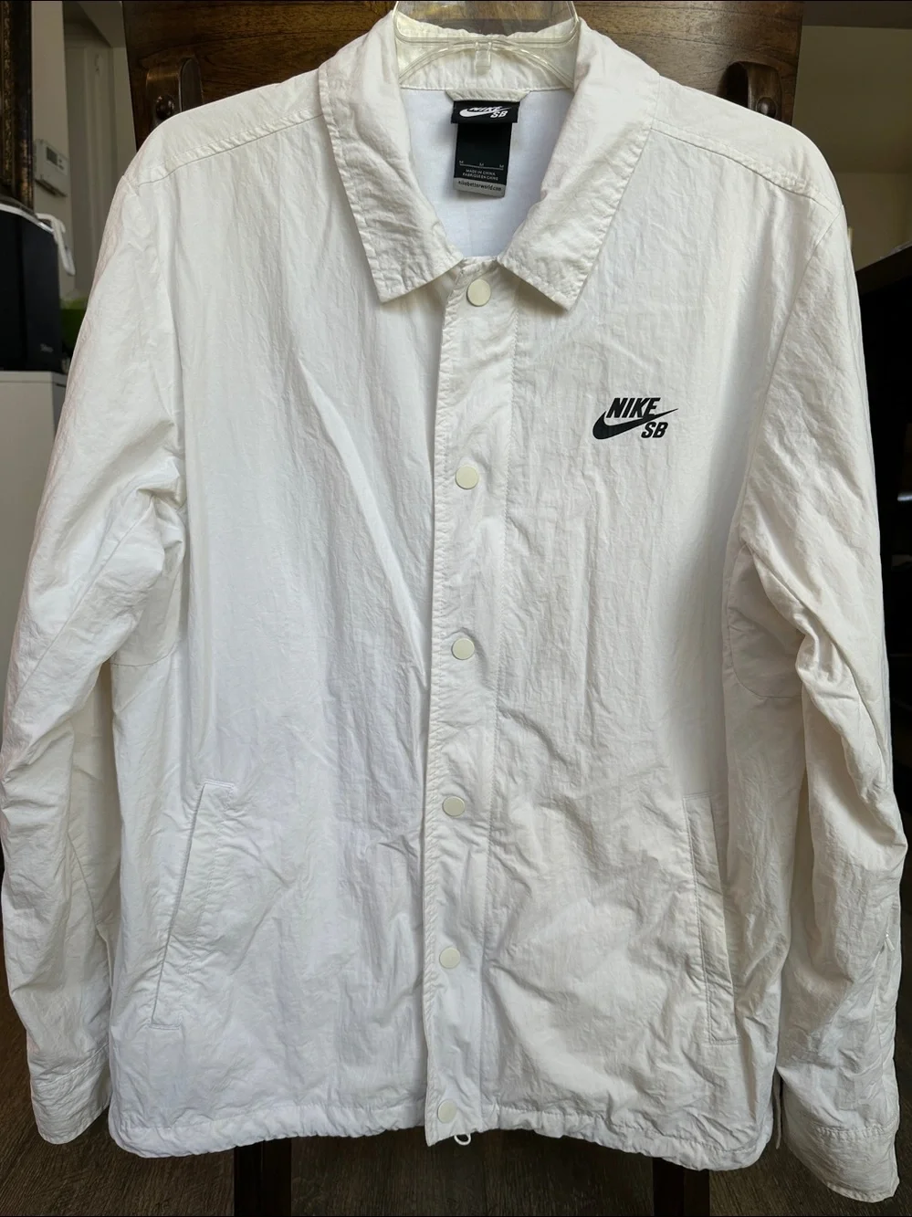 Nike SB White Coach Windbreaker Jacket with Drawstring Hem & Full Lining Size M